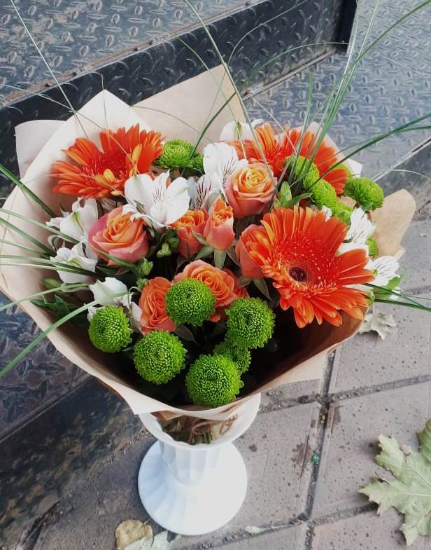 Букет цветов из: Герберы, Хризантемы, Альстромерии и Розы в хуторе Ленина