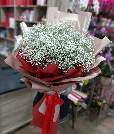 Букет цветов из: Гипсофила в хуторе Ленина