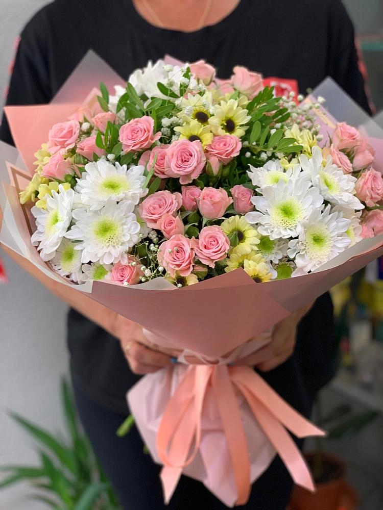 Букет цветов из: Розы и Хризантемы в хуторе Ленина