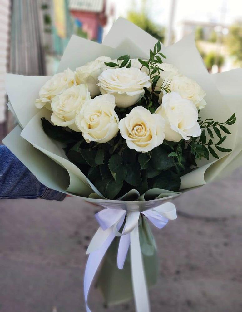 Букет Белые розы Проуд в хуторе Ленина