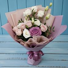 Букет цветов из:  Розы и Лизиантусы в хуторе Ленина