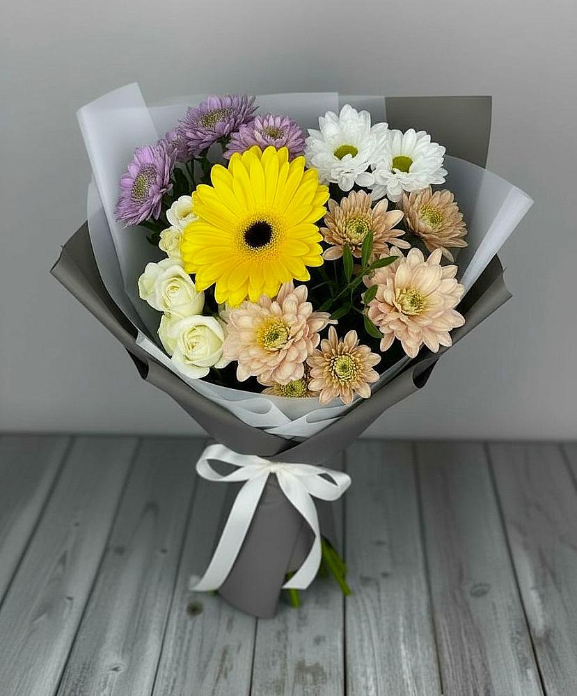 Букет цветов из: Розы, Герберы и Хризантемы в хуторе Ленина