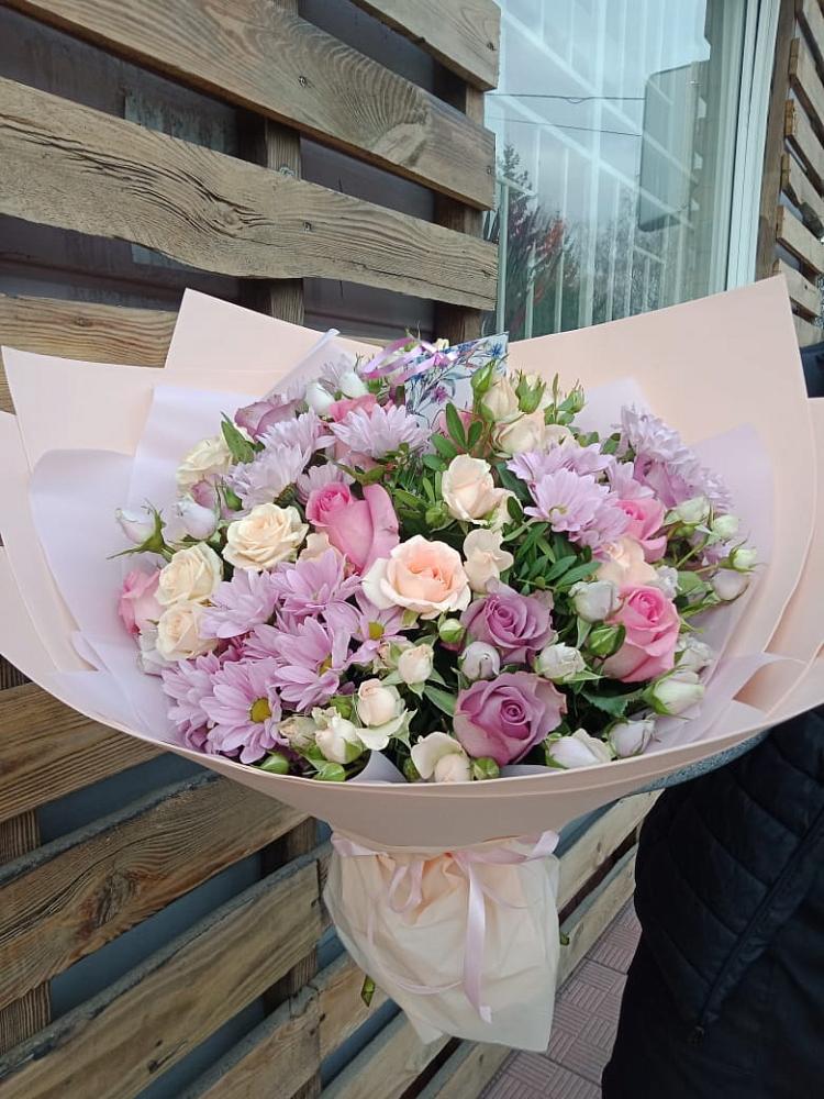 Букет цветов из: Розы и Хризантемы в хуторе Ленина