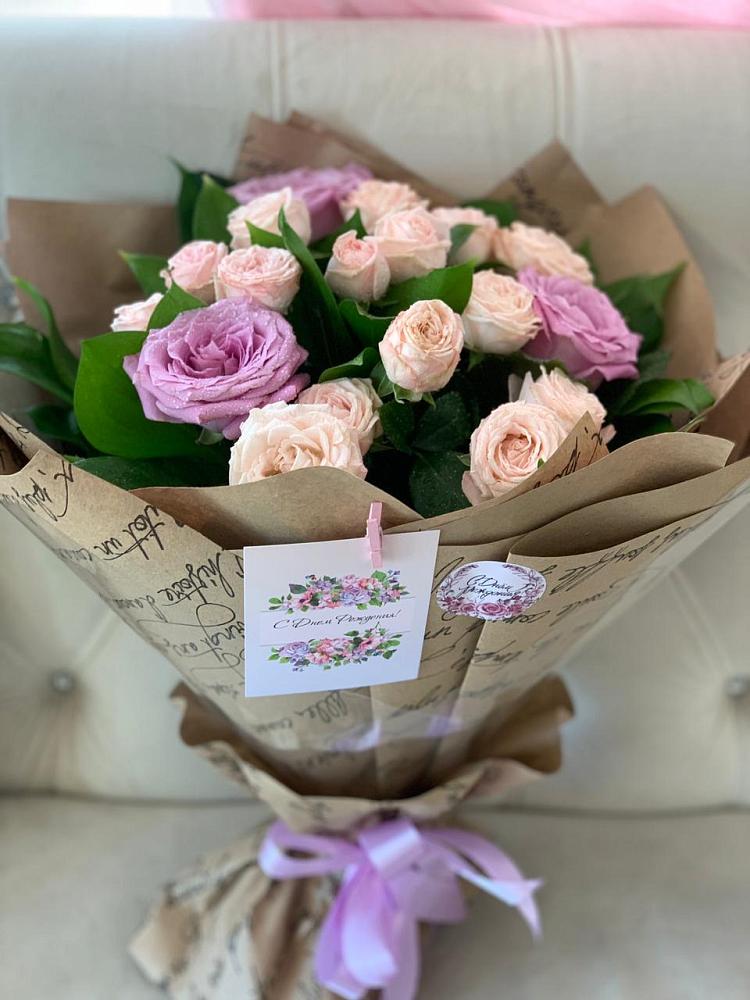 Букет цветов из: Розы в хуторе Ленина