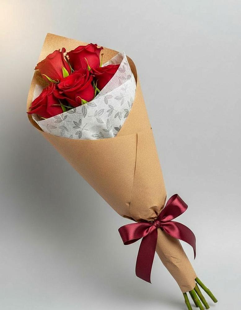 Букет цветов из: Розы в хуторе Ленина
