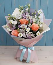 Букет цветов из:  Лизиантусы, Розы, Альстромерии и Гипсофила в хуторе Ленина