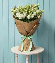 Букет цветов из:  Лизиантусы в хуторе Ленина