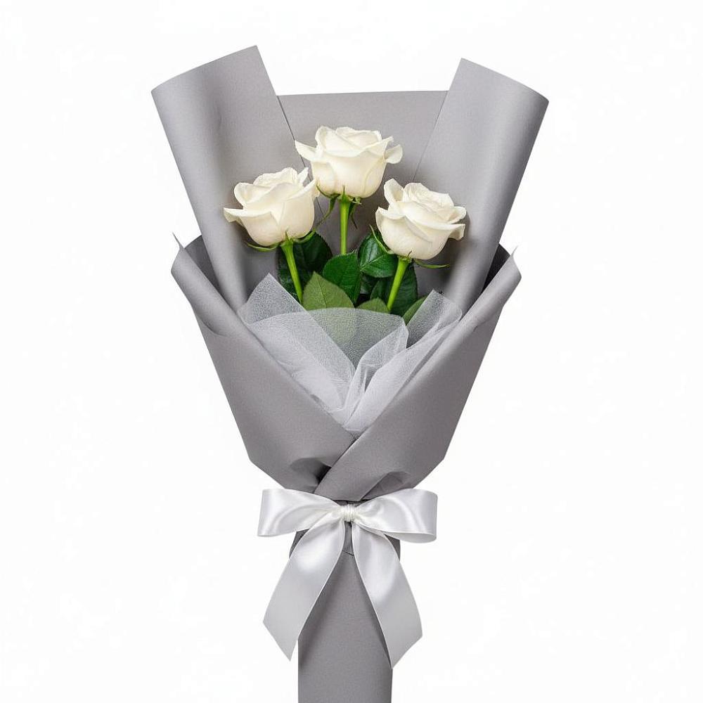 Букет 3 белые розы в хуторе Ленина