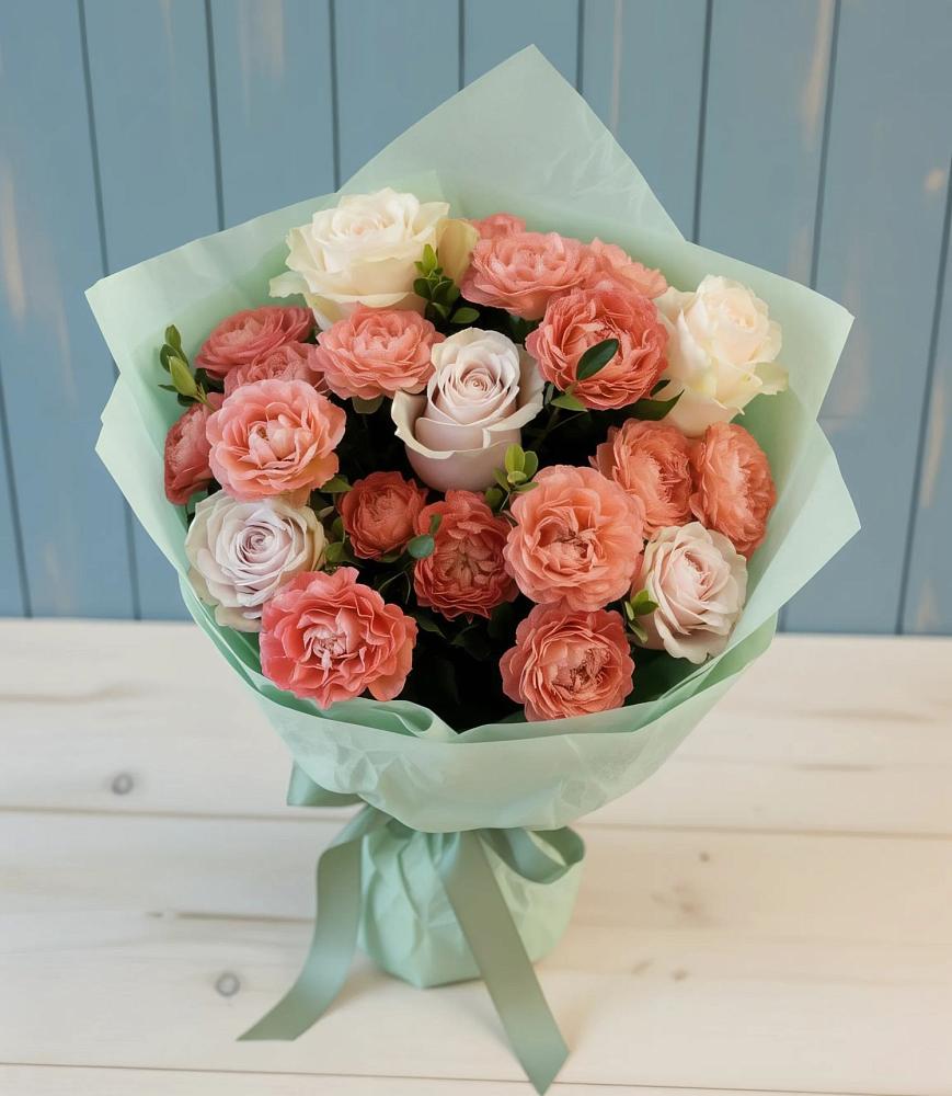 Букет цветов из: Розы в хуторе Ленина