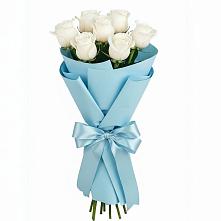 Букет 7 белых роз Проуд в хуторе Ленина