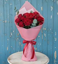 Букет цветов из:  Розы в хуторе Ленина