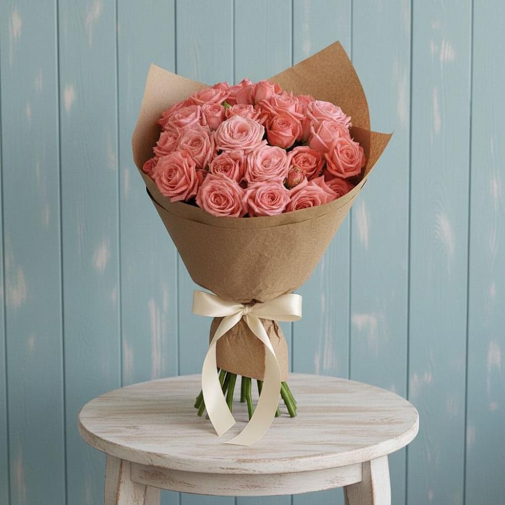 Букет цветов из: Розы в хуторе Ленина