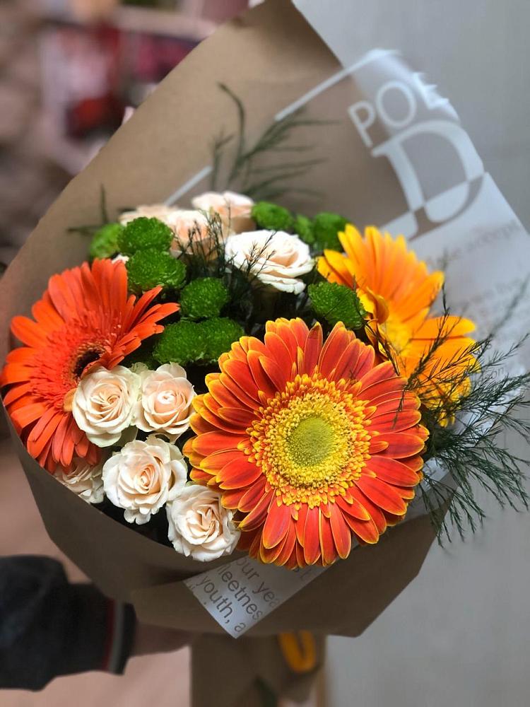 Букет цветов из: Герберы, Хризантемы и Розы в хуторе Ленина