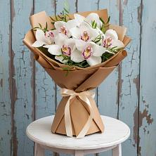 Букет цветов из:  Орхидеи и Розы в хуторе Ленина